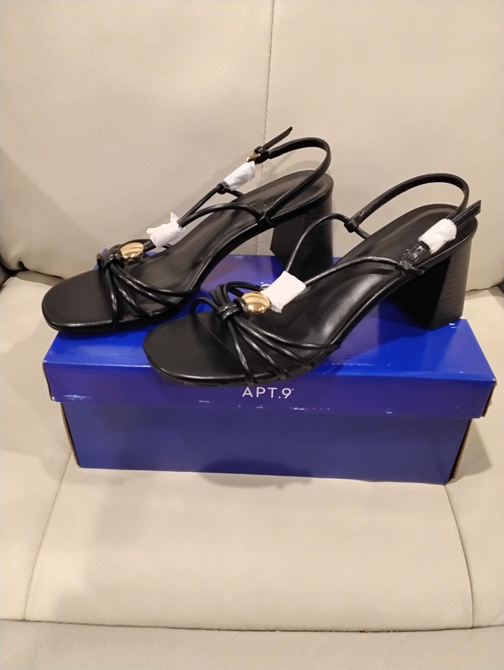 NWT Apt.9 Black 8, 8.5 Or 9.5 Juleiein Stacked Heel Sandals